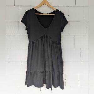 Francesca's Miami Black Tiered Short Sleeve Dress Size Small